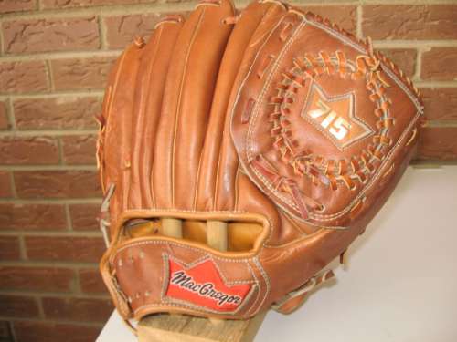 Hank Aaron MacGregor 715P Back